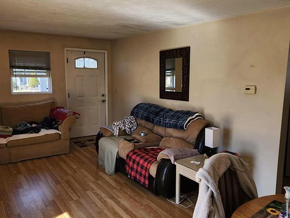 5th image of 633 Dunny Ave