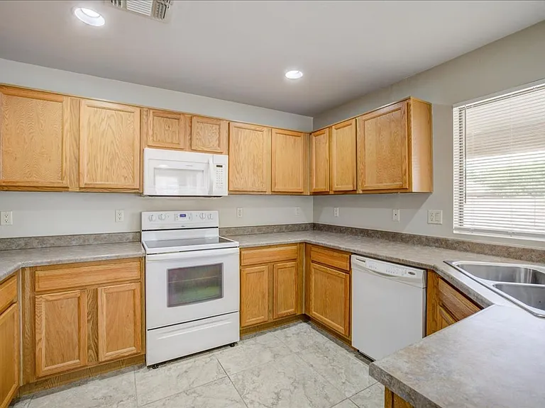11854 W Thomas Arron Dr — Photo 8