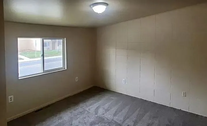 3 bed, 1.5 bath, 1100 sqft, $1,250 — Photo 4