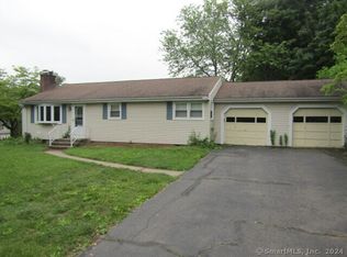 1685 Shepard Ave, Hamden, CT 06518