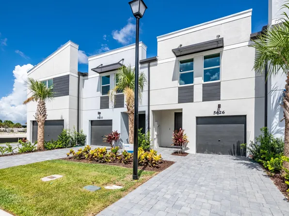 5626 Enclave Drive, Mangonia Park, FL 33407