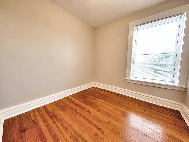 3931 Parker Ave — Photo 10