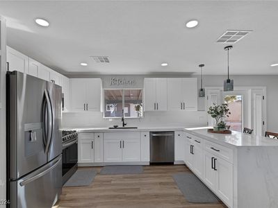 657 Glenwood Ln, Henderson, NV, 89002