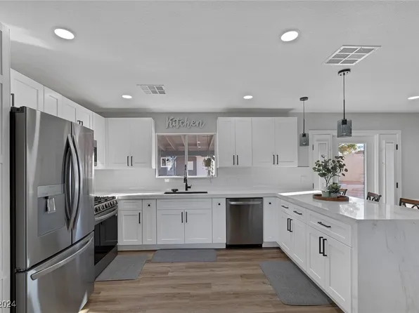 657 Glenwood Ln, Henderson, NV 89002