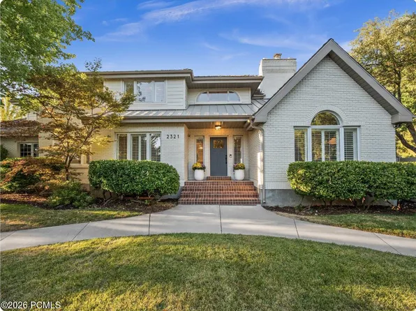 2321 E Wrenhaven Ln, Holladay, UT 84121