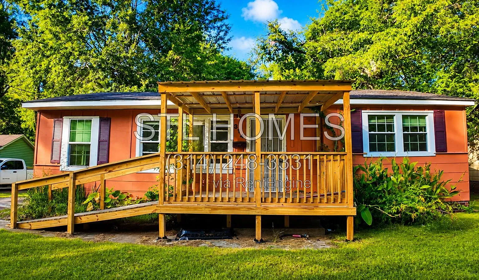 3 bed, 1.0 bath, $1,095 — Photo 1