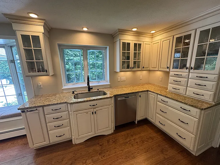 Sink and Dishwasher