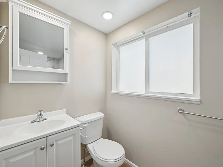 2180 S Lake St #8 — Photo 11