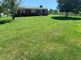 420 Rosebud Ln, Winchester, KY 40391