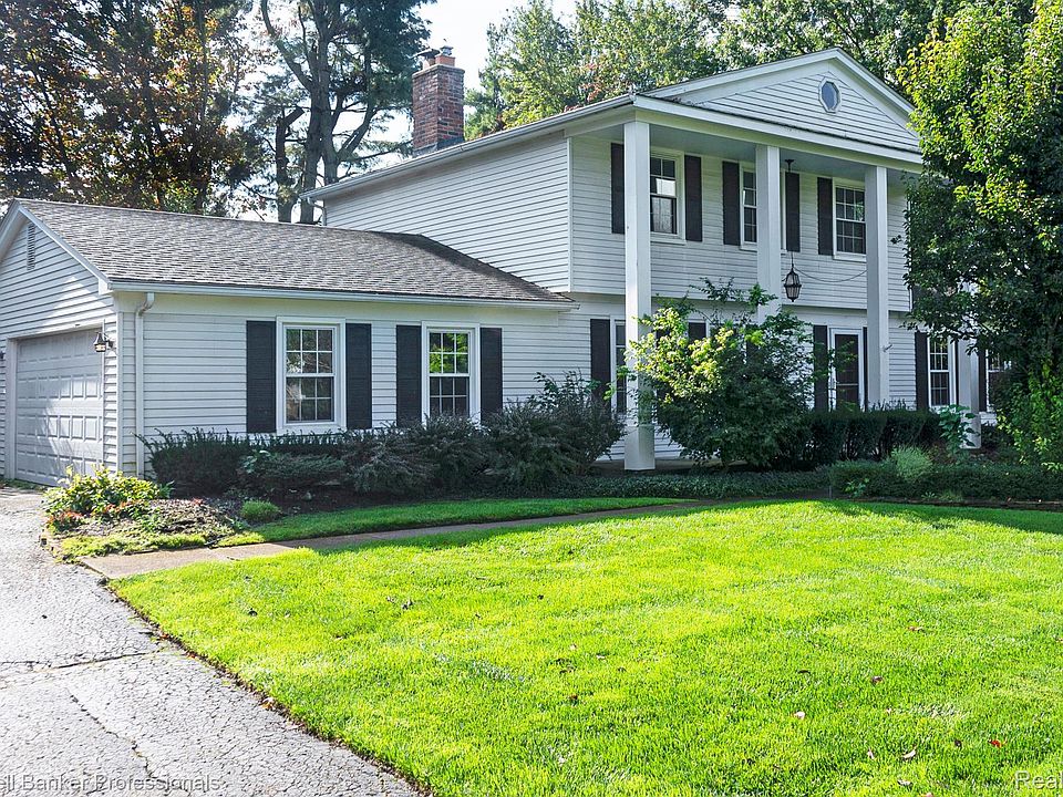 1st image of 56664 Ashland Ct