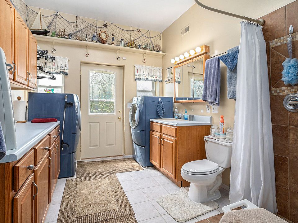 2748 Hillandale Rd, Sodus, MI 49126 Zillow