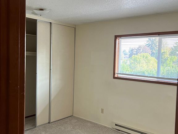 5th image of 700 NW 12th St #2B-1Ba-800Sqft