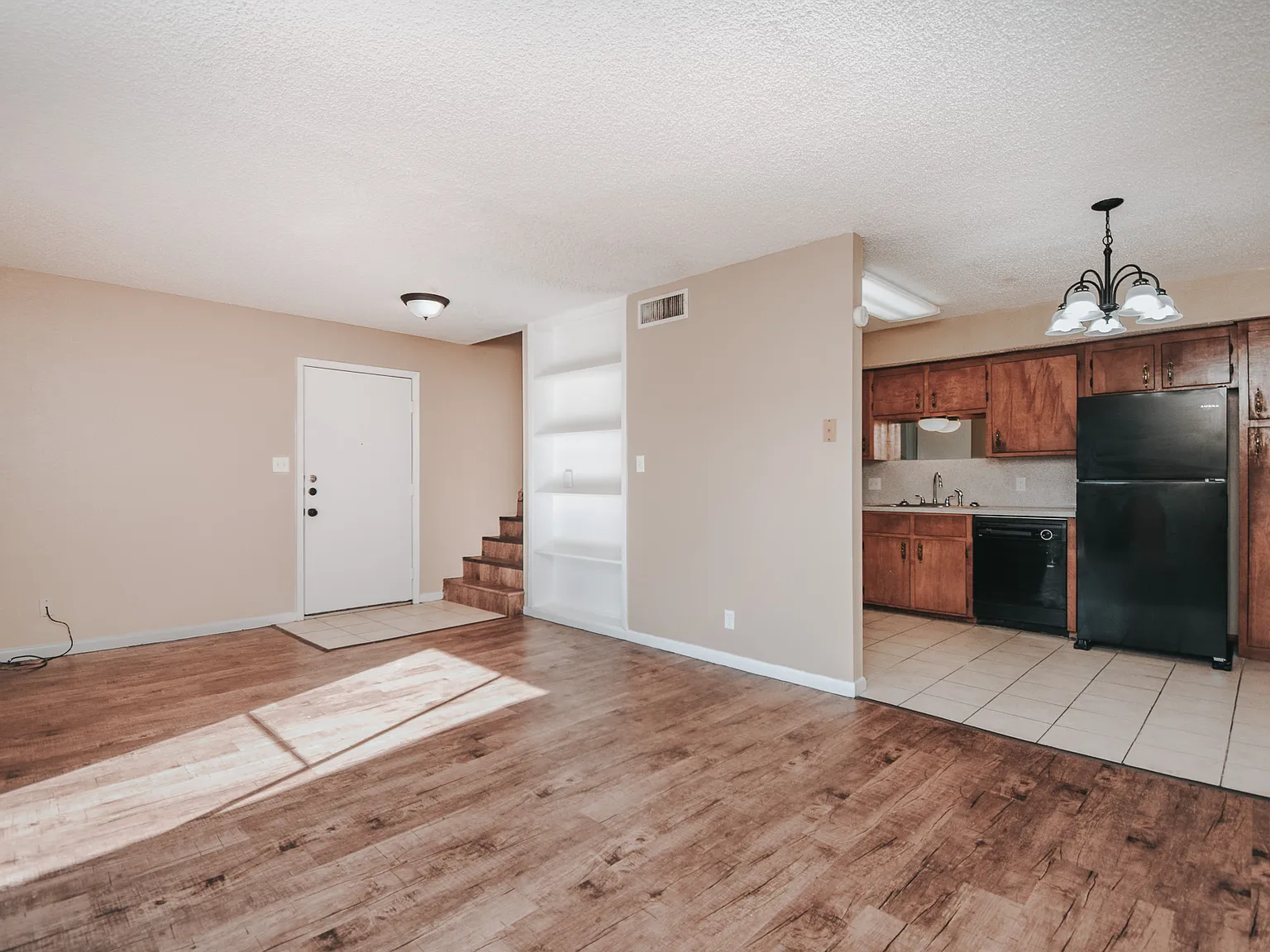 1810 Rosemary Fourplex - Apt A — Photo 3