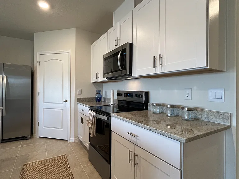 2219 Lake Preserve Cir — Photo 42