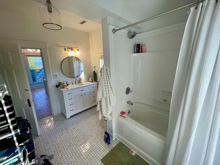 1519 Fremont Pl — Photo 9