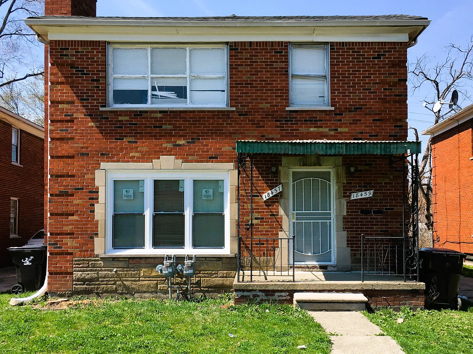 18457-59 Hoover — Photo 1