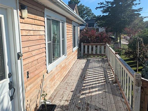 5th image of 284 Colborne St