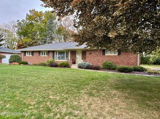 2020 Elm Dr, Fremont, OH 43420