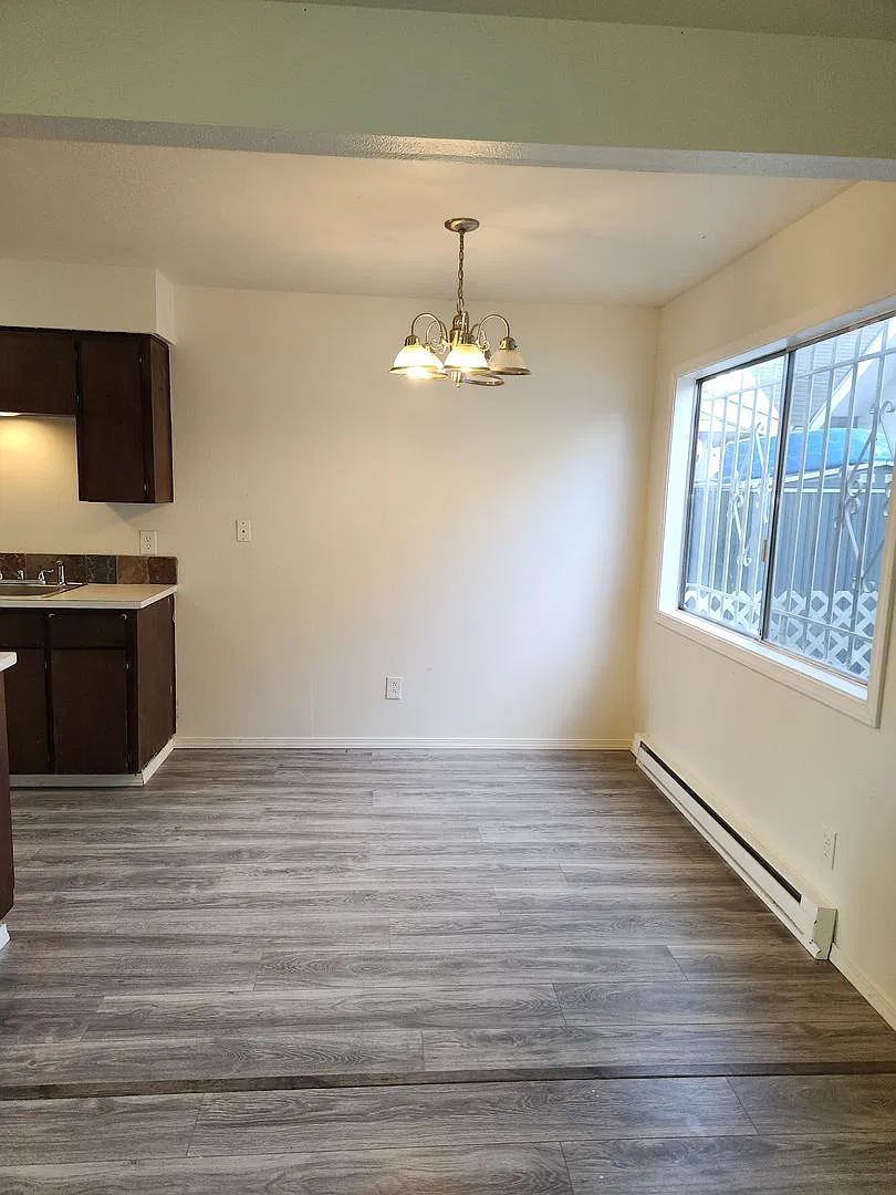 2-Bedroom 1.5 Bath Townhome — Photo 4