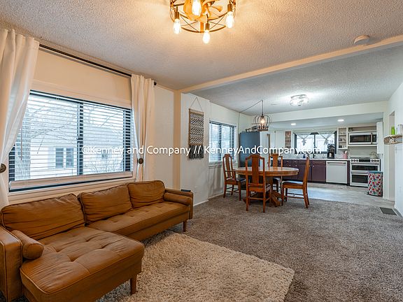 3rd image of 2529 Bott Ave
