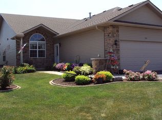 505 Holley Dr, Crown Point, IN 46307