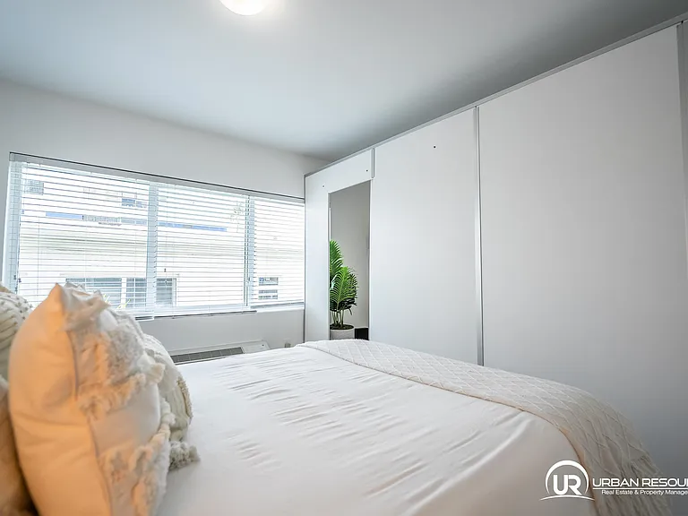 6971 Carlyle Ave #207 — Photo 12