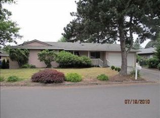 6685 Devonshire Dr, Gladstone, OR 97027