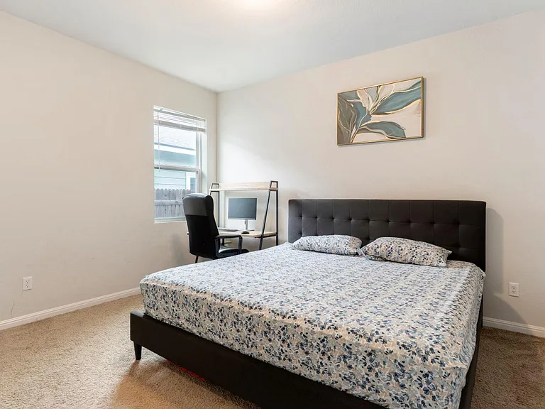 420 Winding Hollow Ln — Photo 19