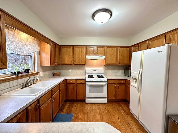 3rd image of 3207 Navajo Dr