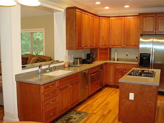 5th image of 842 Chippendale Dr
