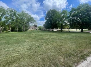 2302 Hill Ave, Spirit Lake, IA 51360