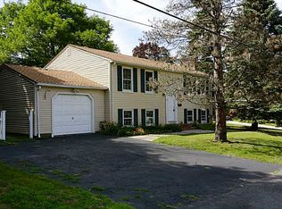 25 Redfern St, Riverside, RI 02915