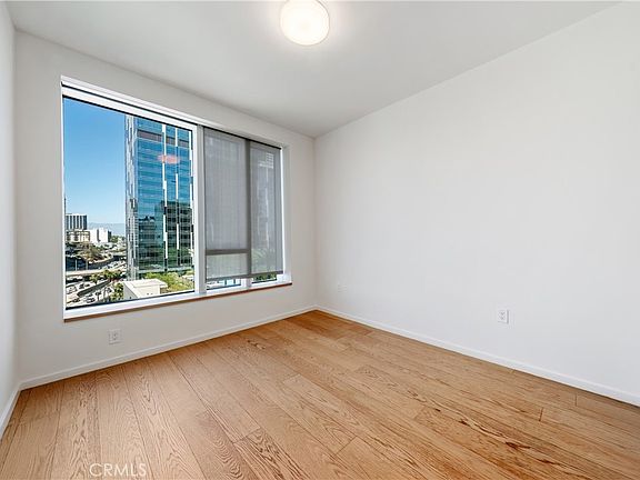 5th image of 889 Francisco St Unit 1210