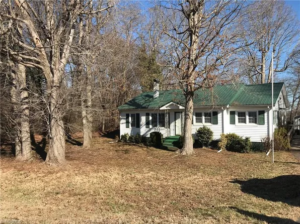 5963 Siloam Rd, Siloam, NC 27047