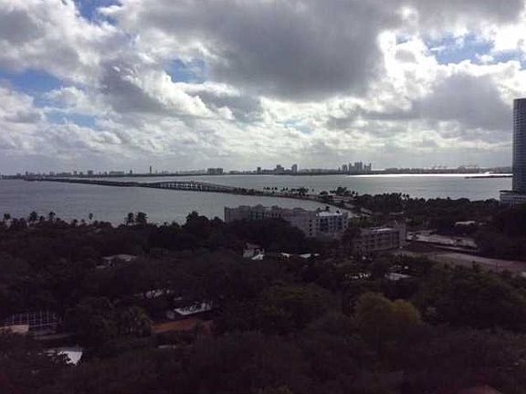 3rd image of 4250 Biscayne Blvd APT 1117
