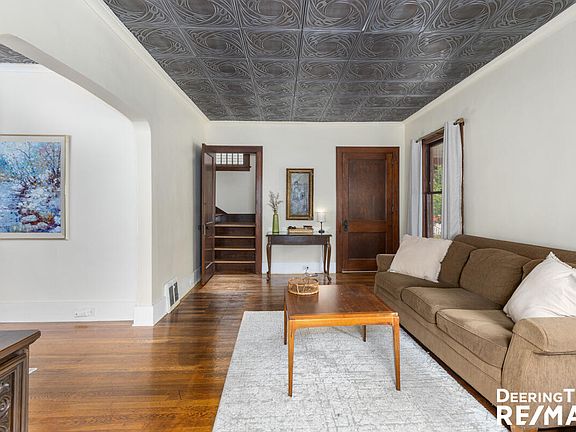3rd image of 141 Dale St NE