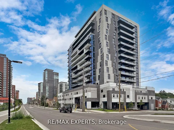 128 King St N, Waterloo, ON