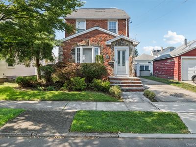 85 Princeton Street, Williston Park, NY, 11596