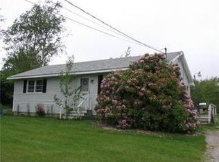 4 Hilton St, Saint George, ME 04860