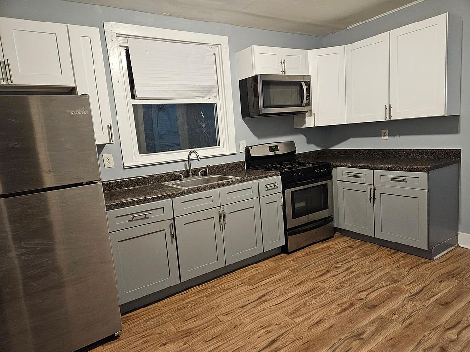 1st image of 34 Tremont St Floor 1