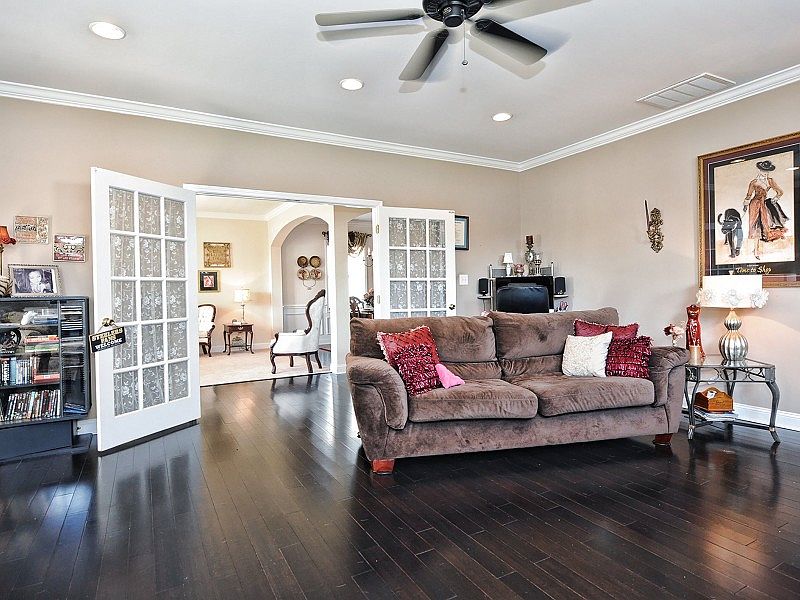 Main Level Bonus Room