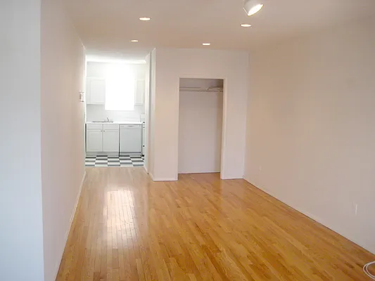 Rented by TB Shaw Realty | media 24