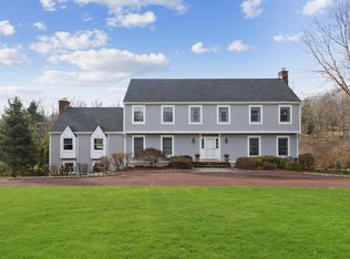 142 Lower Cross Rd, Greenwich, CT 06831