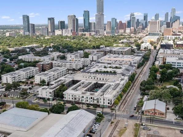 1800 E 4th St Unit 223, Austin, TX 78702