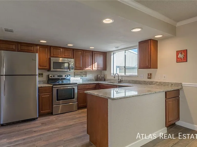 3931 S Boston St — Photo 15