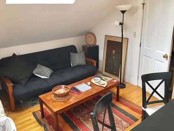 1 bed, 550 sqft, $2,350 — Photo 3