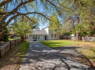 517 NW Midland Ave, Grants Pass, OR