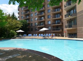 2111 Wisconsin Ave NW APT 414, Washington, DC