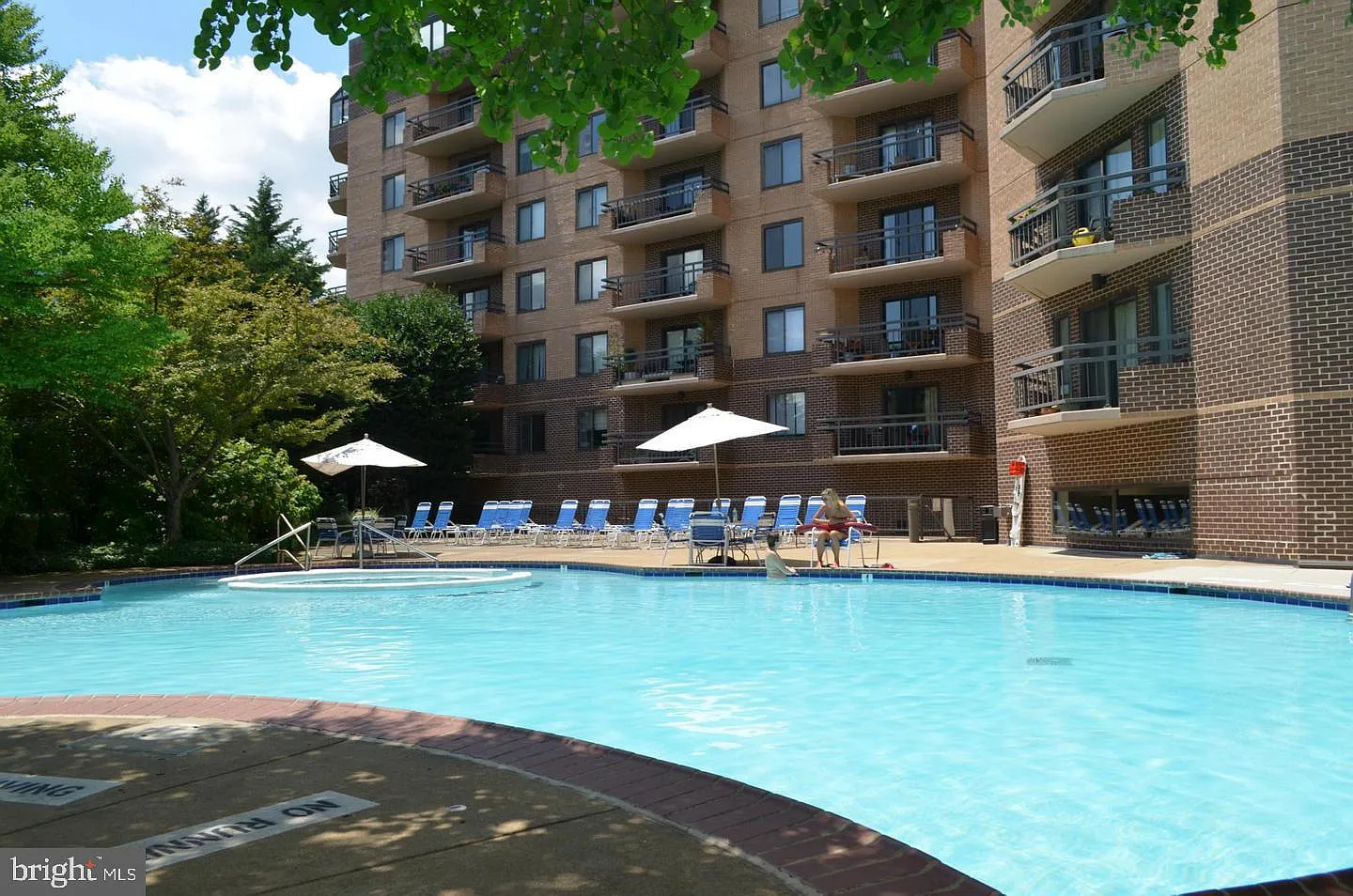 2111 Wisconsin Ave NW APT 414 photo 1