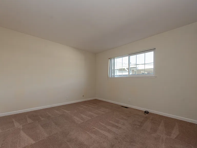 2368 Pauline Dr — Photo 7